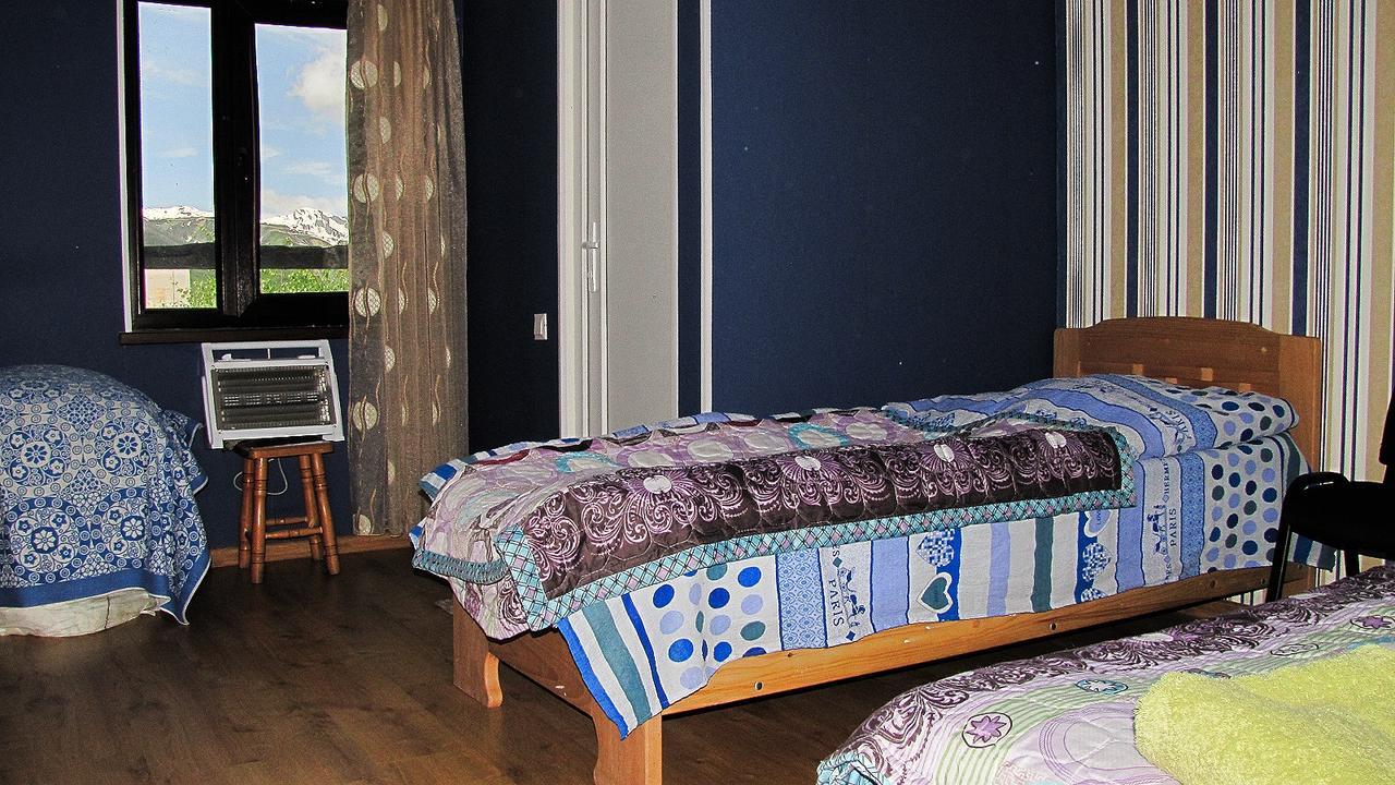 Ushguli Panorama Guest House エクステリア 写真